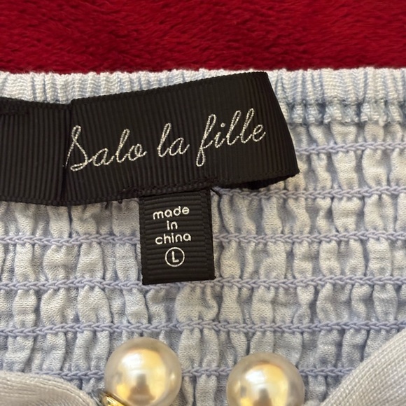 Chic Light Blue Puff Sleeve Blouse - Picture 2 of 8